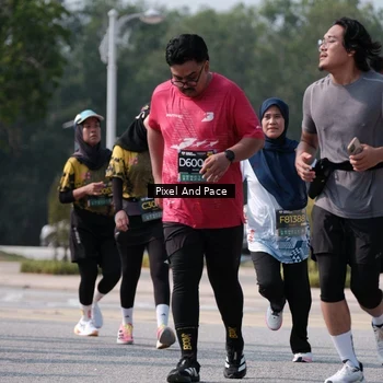 Runner Photo 6800557