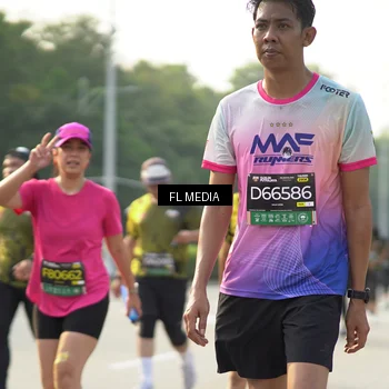 Runner Photo 6800574
