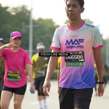 Runner Photo 6800575
