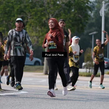 Runner Photo 6800589