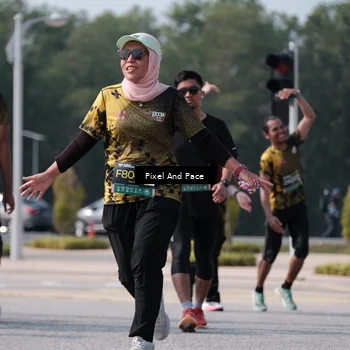 Runner Photo 6800623