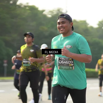 Runner Photo 6800637