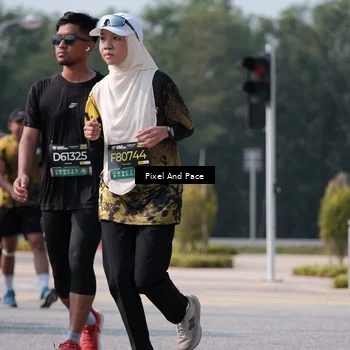 Runner Photo 6800642