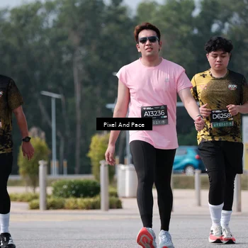 Runner Photo 6800665