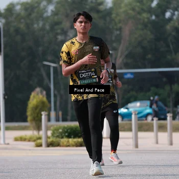 Runner Photo 6800684