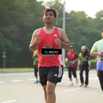 Runner Photo 6800690
