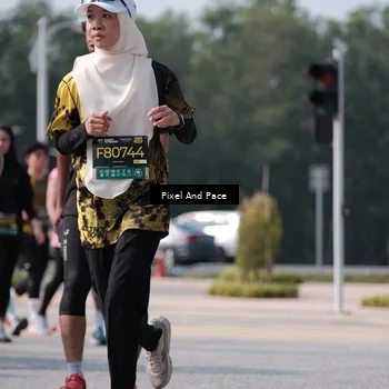 Runner Photo 6800712