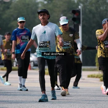 Runner Photo 6800720