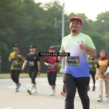 Runner Photo 6800731