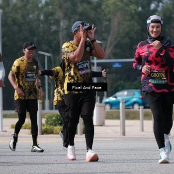 Runner Photo 6800741