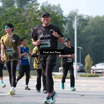 Runner Photo 6800824