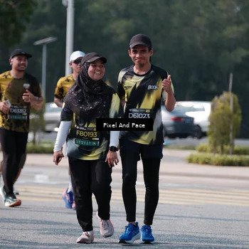 Runner Photo 6800885