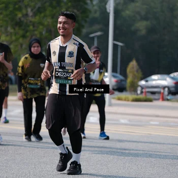 Runner Photo 6800888