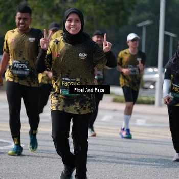 Runner Photo 6800889