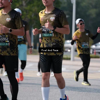 Runner Photo 6800918