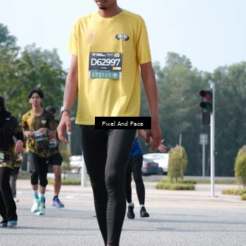 Runner Photo 6800960