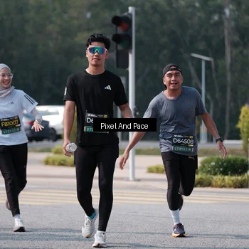 Runner Photo 6800982