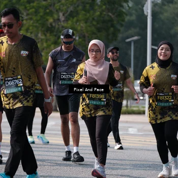 Runner Photo 6801013
