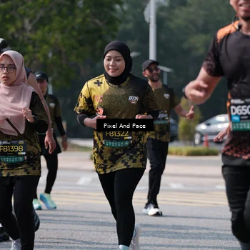 Runner Photo 6801027