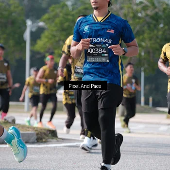 Runner Photo 6801050