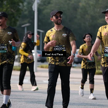 Runner Photo 6801068