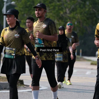 Runner Photo 6801085