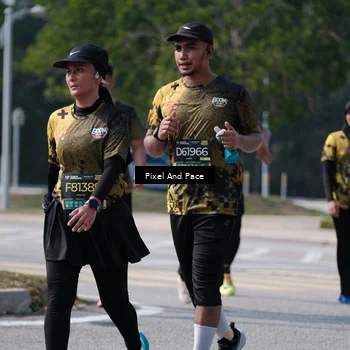 Runner Photo 6801109