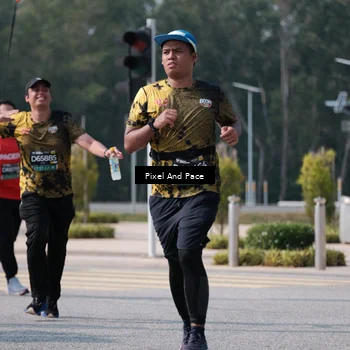 Runner Photo 6801137