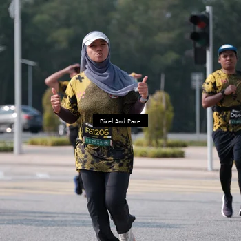 Runner Photo 6801139