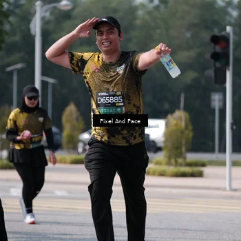 Runner Photo 6801163