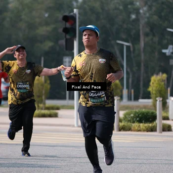 Runner Photo 6801165