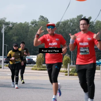 Runner Photo 6801200