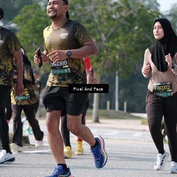 Runner Photo 6801201