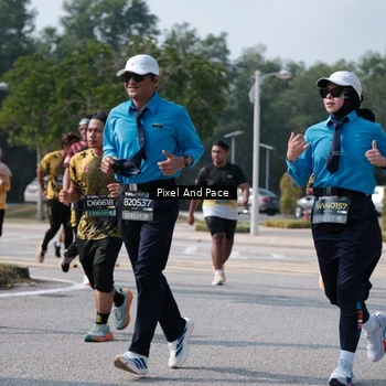 Runner Photo 6801302