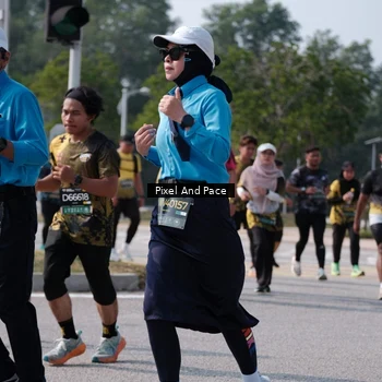 Runner Photo 6801308