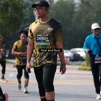 Runner Photo 6801311