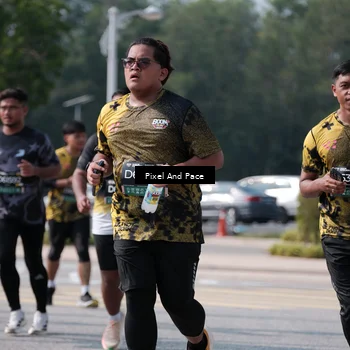Runner Photo 6801325