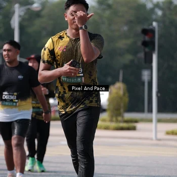 Runner Photo 6801330