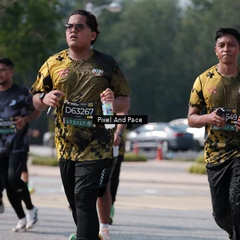 Runner Photo 6801331