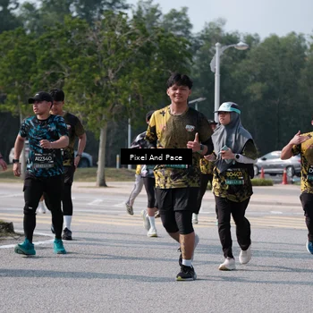 Runner Photo 6801360