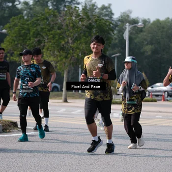 Runner Photo 6801361
