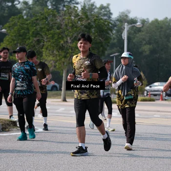 Runner Photo 6801362