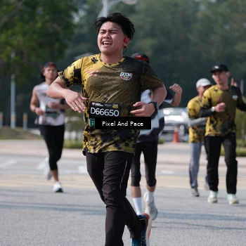 Runner Photo 6801372