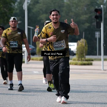 Runner Photo 6801460