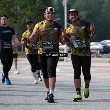 Runner Photo 6801474