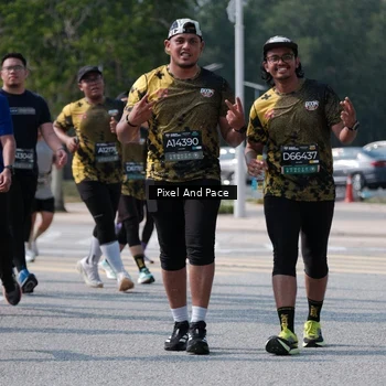 Runner Photo 6801475