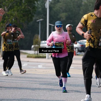 Runner Photo 6801643