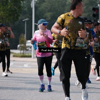 Runner Photo 6801647