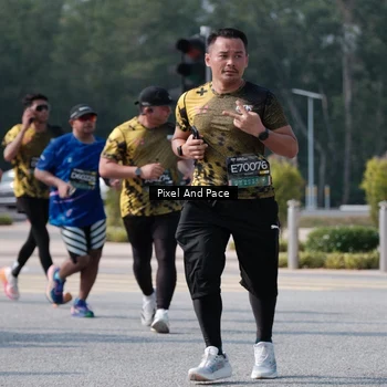 Runner Photo 6801679