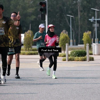 Runner Photo 6801746